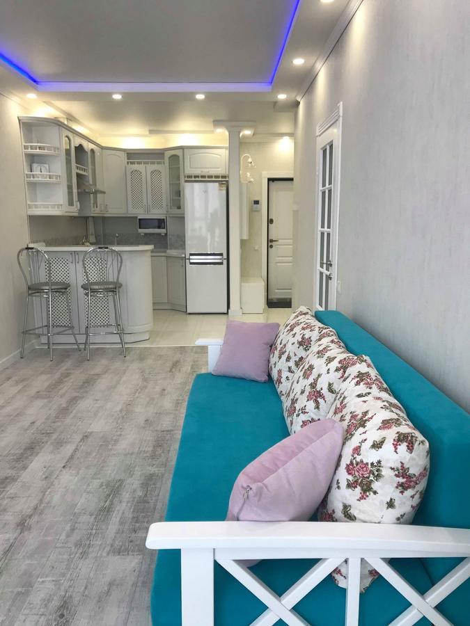 Luxe Apartment On Drahomanova Киев Экстерьер фото