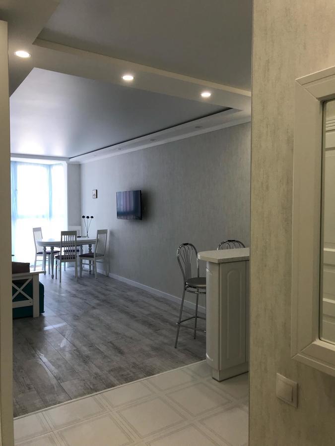 Luxe Apartment On Drahomanova Киев Экстерьер фото
